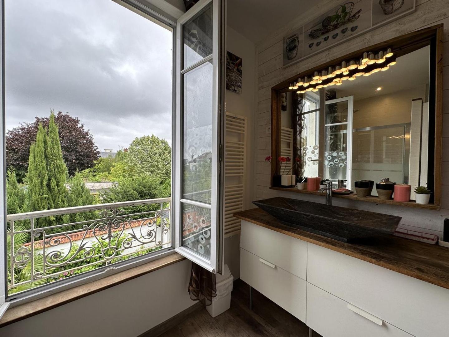 La Maison Des Lumieres Hotel ชาร์ตร ภายนอก รูปภาพ